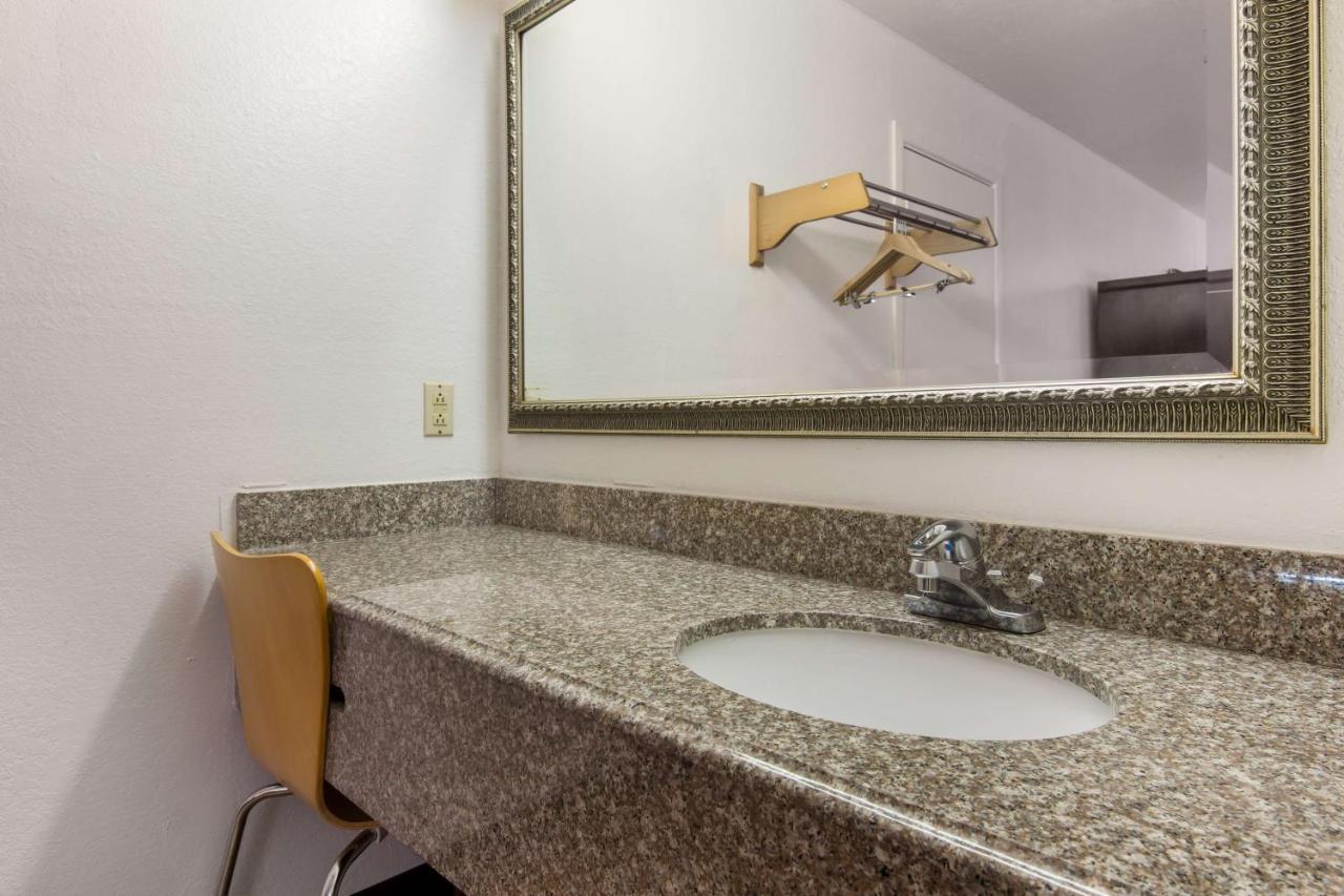 Motel 6-Atlanta, Tx Экстерьер фото